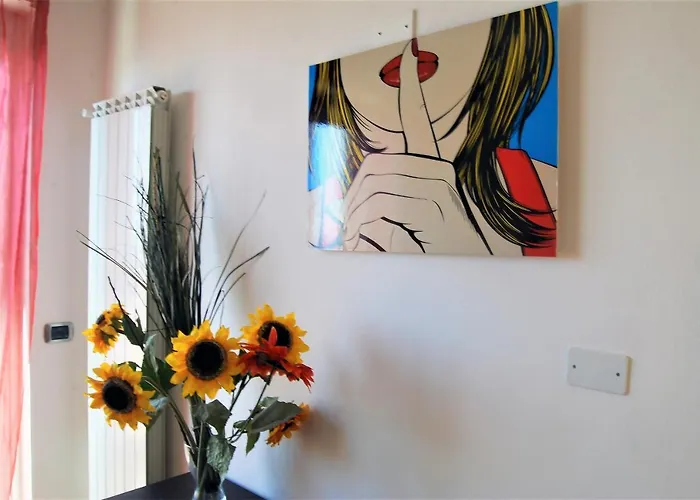 Yellow House * Альбиссола-Марина