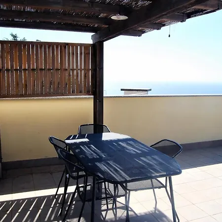 Casa vacanze Yellow House Albissola Marina