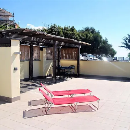 Yellow House Albissola Marina